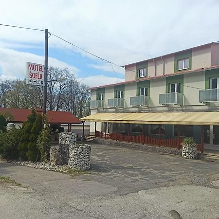 Motel Sofer Volkovce ภายนอก รูปภาพ