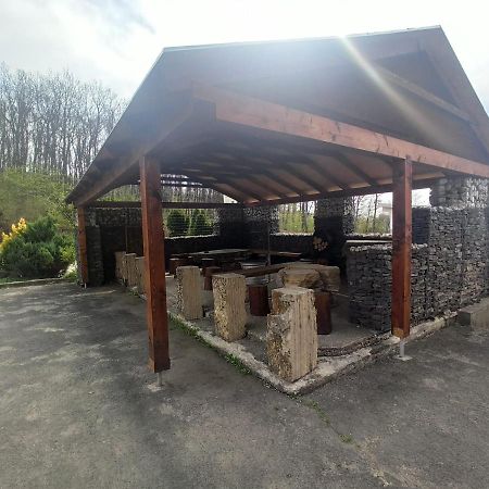Motel Sofer Volkovce ภายนอก รูปภาพ