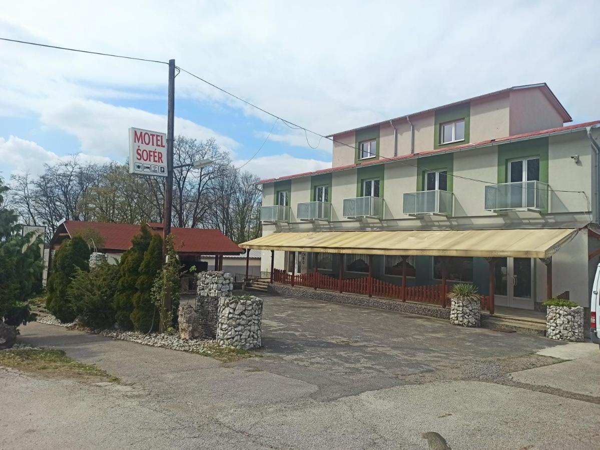 Motel Sofer Volkovce ภายนอก รูปภาพ