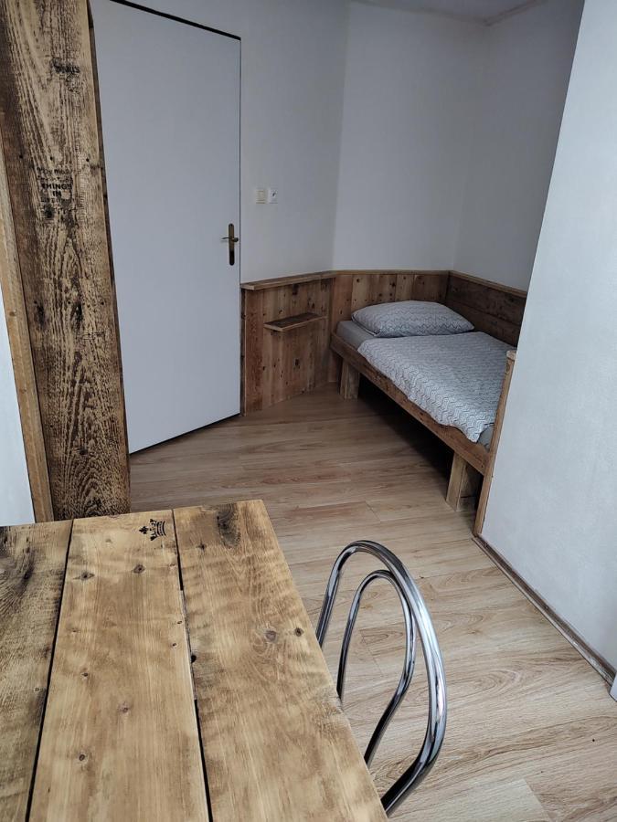 Motel Sofer Volkovce ภายนอก รูปภาพ